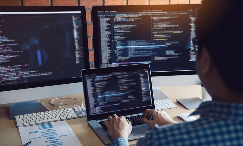 数据科学选型:R与Python如何赋能资溪县网站建设?